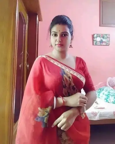 Escorts Tura